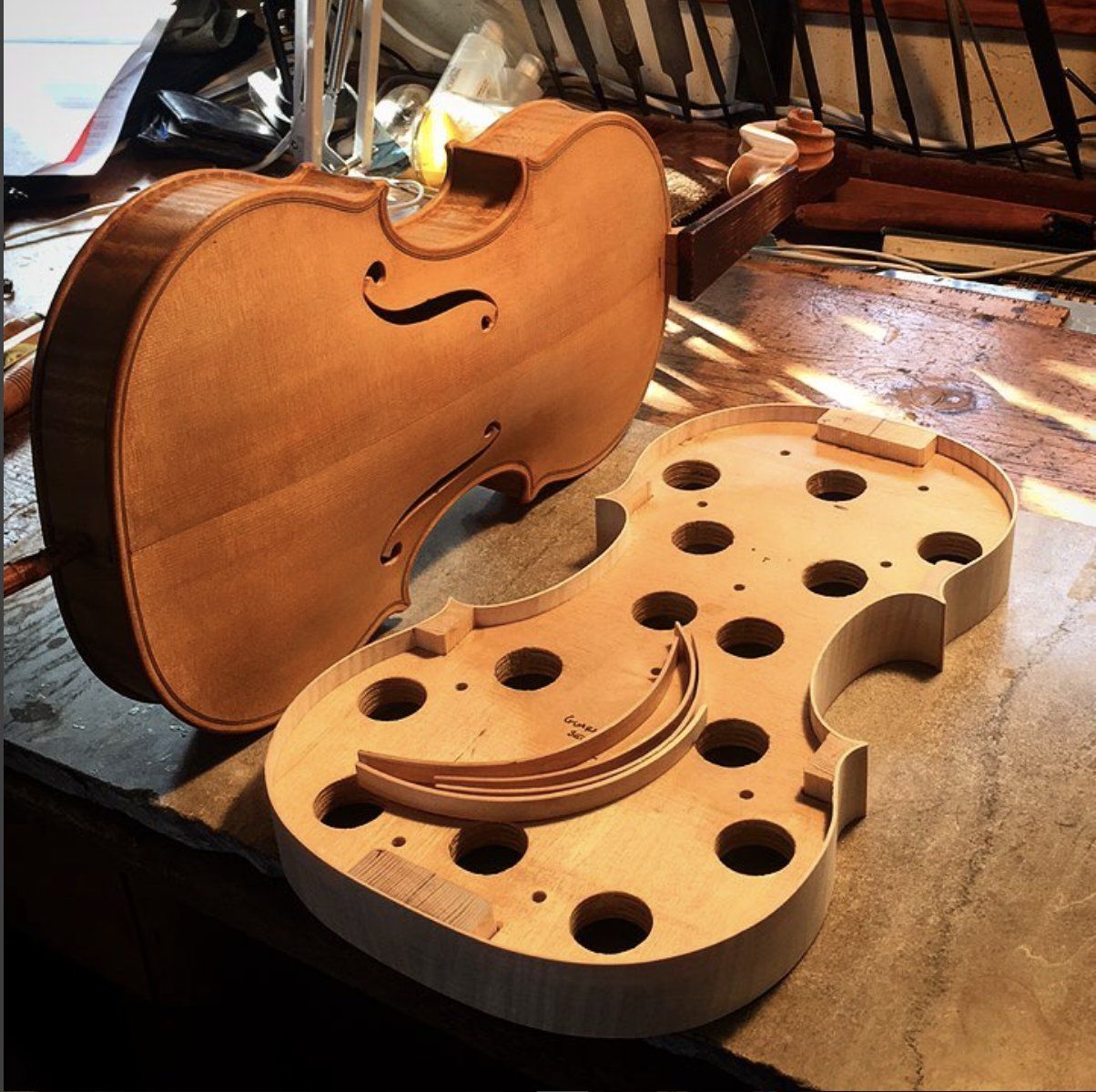 Taller de construcción de violines