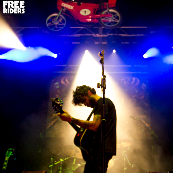 Free Riders