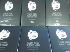 I ante aquel silencio mudo