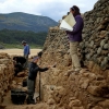 Equipo de rehabilitación en las actuaciones en el castro de Baroña