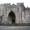 Foto: <la href="https://commons.wikimedia.org/wiki/File:Catedral_de_Tuy.jpg">José Antonio Gil Martínez</la> Foto: <la href="https://commons.wikimedia.org/wiki/File:Catedral_de_Tuy.jpg">José Antonio Gil Martínez</la>