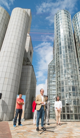 Inauguración de A través de un horizonte sin cuerpo