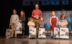 A Xunta premia a creatividade da cativada co Concurso Infantil de Postais de Nadal no Gaiás, no que participaron máis de 160 rapaces 