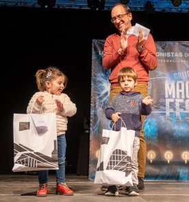 A Xunta premia a creatividade da cativada co Concurso Infantil de Postais de Nadal no Gaiás, no que participaron máis de 160 rapaces 