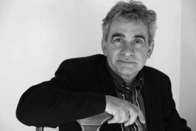 Bernardo Atxaga abriu o ciclo do CGAC 'Cara a onde?' Bernardo Atxaga abriu o ciclo do CGAC 'Cara a onde?'