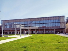 Exterior Biblioteca Pública de Ourense "Nós"
