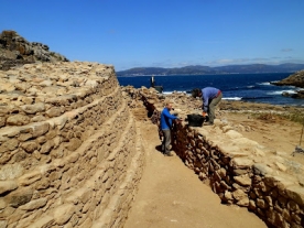 Traballos de recuperación e posta en valor no castro de Baroña