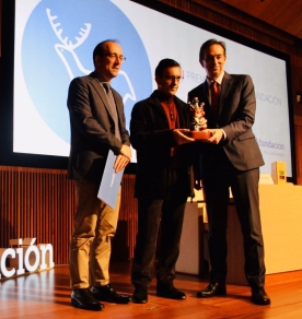 Miguel Sande recibe o XVII Premio de Poesía Afundación