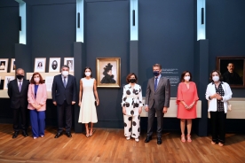 Feijóo acompañou á S.M. a raíña Letizia na inauguración da exposición sobre Emilia Pardo Bazán