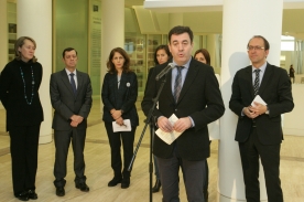 El conselleiro de Cultura, Educación e Ordenación Universitaria, Román Rodríguez González, inauguró en el Gaiás esta exposición El conselleiro de Cultura, Educación e Ordenación Universitaria, Román Rodríguez González, inauguró en el Gaiás esta exposición