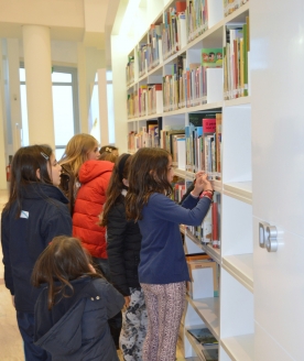 O novo sistema en liña de adquisición de obras para as bibliotecas públicas permite que os títulos máis recentes en lingua galega estean ao dispor dos usuarios e usuarias no momento da súa entrada no mercado O novo sistema en liña de adquisición de obras para as bibliotecas públicas permite que os títulos máis recentes en lingua galega estean ao dispor dos usuarios e usuarias no momento da súa entrada no mercado