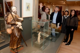 O centro expositivo da praza das Praterías celebra unha xornada de acceso gratuíto na que tenta mostrar ao público a filosofía integradora da súa oferta
