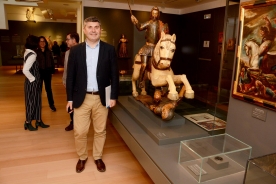 O centro expositivo da praza das Praterías celebra unha xornada de acceso gratuíto na que tenta mostrar ao público a filosofía integradora da súa oferta