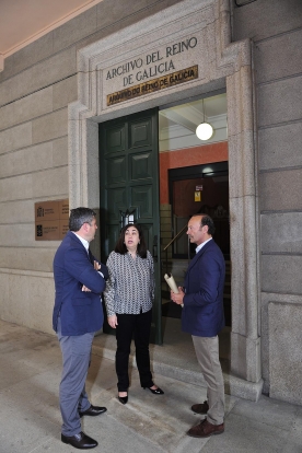 O delegado territorial da Xunta na Coruña, Ovidio Rodeiro, visitou esta mañá o Arquivo do Reino de Galicia