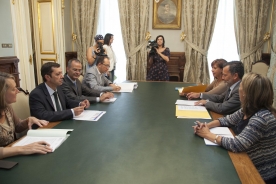 Xesús Vázquez Abad na reunión co alcalde de Santiago