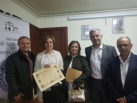 El secretario general de Política Lingüística, Valentín García, participó hoy a la tarde en Gres en el acto de entrega del II Premio Xosé Neira Vilas de Novela Corta