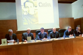 El conselleiro de Cultura, Educación y Ordenación Universitaria, Román Rodríguez, presentó hoy en el Pazo de San Roque los XXXVII Cadernos Ramón Piñeiro. Carlos Casares: homenaxe. De amicitia