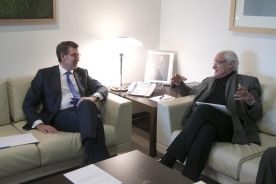 O responsable do Goberno galego mantivo esta tarde unha reunión ordinaria coa Executiva da Real Academia Galega O responsable do Goberno galego mantivo esta tarde unha reunión ordinaria coa Executiva da Real Academia Galega