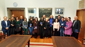 Los números XVI-XVII de la revista de poesía gallega actual Clave Orión homenajean los profesores Aurora López y Andrés Pociña