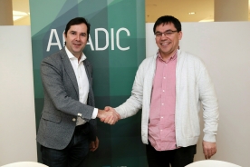 La Agencia Gallega de las Industrias Culturales (Agadic) y la Federación Gallega de Bandas de Música Populares (FGBMP) acaban de firmar un convenio de colaboración para la organización del Festival de Bandas de Música Infantiles y Juveniles
