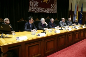 El conselleiro de Cultura, Educación y Ordenación Universitaria, Román Rodríguez, anunció que su departamento prevé crear un nuevo premio de investigación para conmemorar la figura de Otero Pedrayo