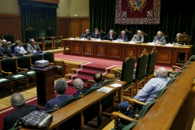 El conselleiro de Cultura, Educación y Ordenación Universitaria, Román Rodríguez, anunció que su departamento prevé crear un nuevo premio de investigación para conmemorar la figura de Otero Pedrayo