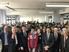 El conselleiro de Cultura, Educación y Ordenación Universitaria, Román Rodríguez, mantuvo esta mañana una reunión con la directiva del Centro Galicia de Buenos Aires