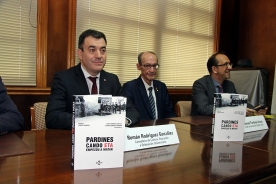O conselleiro de Cultura, Educación e Ordenación Universitaria, Román Rodríguez, participou esta tarde na presentación do libro Pardines. Cando ETA empezou a matar, en lembranza da primeira vítima mortal da banda terrorista O conselleiro de Cultura, Educación e Ordenación Universitaria, Román Rodríguez, participou esta tarde na presentación do libro Pardines. Cando ETA empezou a matar, en lembranza da primeira vítima mortal da banda terrorista