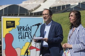 El secretario xeral de Cultura, Anxo Lorenzo, dio a conocer esta mañana ?junto a la directora de Acción Cultural de la Cidade da Cultura, María Otero Pereira? la programación de Verano en el Gaiás