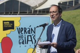 El secretario xeral de Cultura, Anxo Lorenzo, dio a conocer esta mañana ?junto a la directora de Acción Cultural de la Cidade da Cultura, María Otero Pereira? la programación de Verano en el Gaiás
