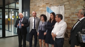 O secretario xeral de Política Lingüística, Valentín García, participou no acto de descuberta da placa conmemorativa das primeiras sentenzas ditadas en lingua galega nos xulgados de Ribeira 