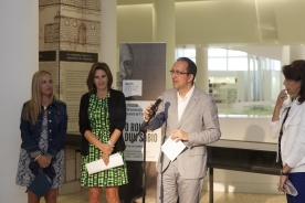 Anxo Lorenzo na inauguración da mostra