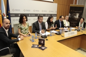 Los secretarios xerais de Cultura, Anxo Lorenzo, y de Política Lingúística, Valentín García, durante la presentación del taller Los secretarios xerais de Cultura, Anxo Lorenzo, y de Política Lingúística, Valentín García, durante la presentación del taller