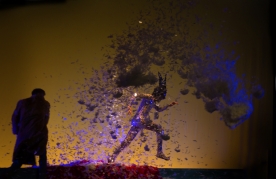 A Consellería de Cultura e Educación abre a nova carteleira do Salón Teatro de Santiago con 14 funcións de ‘A tempestade’ de Voadora 