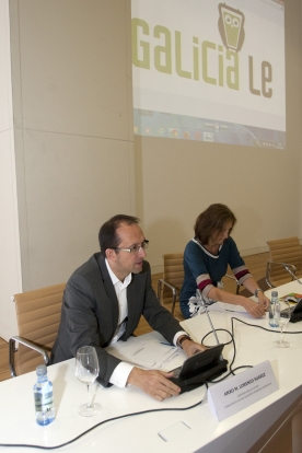 O secretario xeral de Cultura, Anxo Lorenzo, durante a xornada de formación que tivo lugar na Cidade da Cultura para lles dar a coñecer aos técnicos das bibliotecas esta nova plataforma