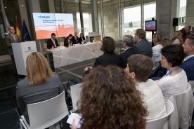  O conselleiro de Cultura, Educación e Ordenación Universitaria, Xesús Vázquez Abad, participou hoxe o acto institucional de traspaso da organización do Womex 2015 á cidade de Budapest (Hungría)