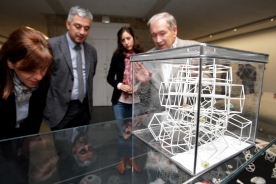 O secretario xeral de Política Lingüística, Valentín García, participou no acto de apertura da mostra Arte e Ciencia, que promove a Asociación Igaciencia co apoio da Consellería de Cultura, Educación e Ordenación Universitaria, co gallo da celebración do Mes da Ciencia en Galego