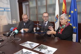 O conselleiro de Cultura, Educación e Ordenación Universitaria e o alcalde de Lugo asinaron hoxe un convenio de colaboración para a posta a disposición, por parte do Concello, dos terreos necesarios para dotar á Muralla romana dun ascensor