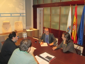 O conselleiro de Cultura, Educación e Ordenación Universitaria, Xesús Vázquez Abad, coa alcaldesa de Marín