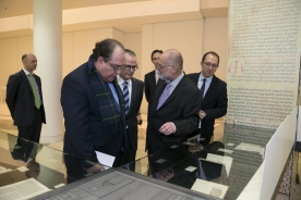 O conselleiro de Cultura, Educación e Ordenación Universitaria, Xesús Vázquez Abad, participou hoxe na inauguración da exposición ‘O berce do libro. Incunables da colección ABANCA