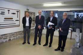 O secretario xeral de Cultura destacou o interese artístico desta iniciativa, que terá lugar do 18 ao 24 de agosto no concello coruñés de Cabana de Bergantiños O secretario xeral de Cultura destacou o interese artístico desta iniciativa, que terá lugar do 18 ao 24 de agosto no concello coruñés de Cabana de Bergantiños