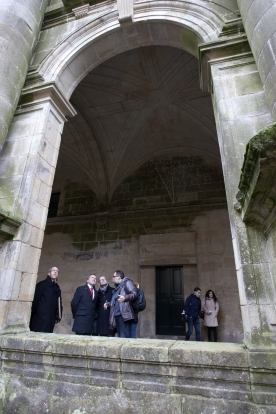 O Conselleiro de Cultura e Educación visitou as obras de restauración do campanario do Mosteiro de San Martiño Pinario