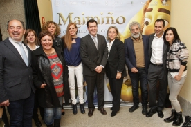 El conselleiro de Cultura, Educación y Ordenación Universitaria, Román Rodríguez, asistió hoy al preestreno del film ?Maimiño y el espejo mágico?