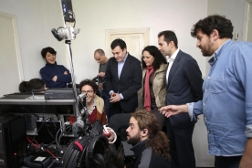 El conselleiro de Cultura e Educación visita el rodaje de la película María (y los demás)