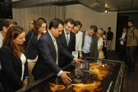 El conselleiro de Cultura e Educación participó en la inauguración de esta muestra, organizada de forma conjunta por el Ministerio de Educación, Cultura e Deporte, Acción Cultural Española y la Consellería El conselleiro de Cultura e Educación participó en la inauguración de esta muestra, organizada de forma conjunta por el Ministerio de Educación, Cultura e Deporte, Acción Cultural Española y la Consellería