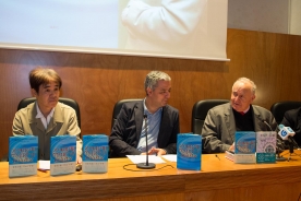 El secretario general de Política Lingüística y el autor dieron a conocer esta mañana a nueva edición bilingüe gallego-japonés en un acto celebrado en el Centro Ramón Piñeiro para la Investigación en Humanidades