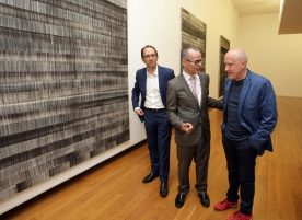 El conselleiro de Cultura inaugura dos propuestas expositivas del Centro Gallego de Arte Contemporáneo El conselleiro de Cultura inaugura dos propuestas expositivas del Centro Gallego de Arte Contemporáneo