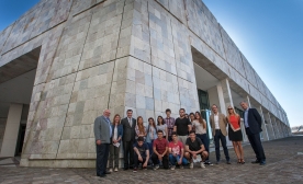 Román Rodríguez recibió esta tarde 12 alumnas y alumnos del instituto argentino- gallego Santiago Apóstol de Buenos Aires