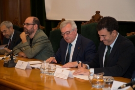 O conselleiro de Cultura, Educación e Ordenación Universitaria, Román Rodríguez, participou esta tarde na inauguración de ‘Eugenio Montero Ríos: o xurisconsulto e o político’, a maior mostra retrospectiva realizada sobre o compostelán O conselleiro de Cultura, Educación e Ordenación Universitaria, Román Rodríguez, participou esta tarde na inauguración de ‘Eugenio Montero Ríos: o xurisconsulto e o político’, a maior mostra retrospectiva realizada sobre o compostelán
