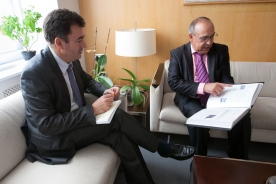 Román Rodríguez, e o presidente da Asociación Etnográfica de Codeseda